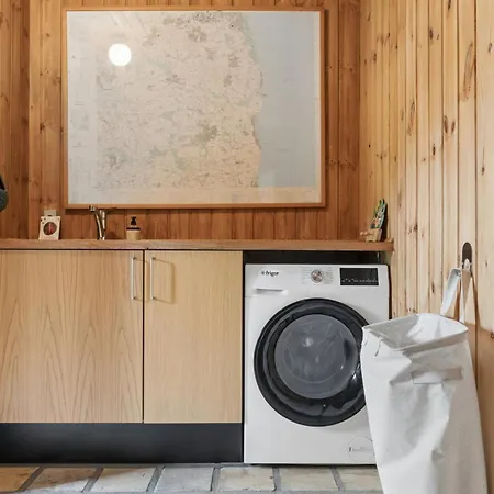 Charming 70s Retreat Near And Peaceful Vibe Hébergement de vacances Odder