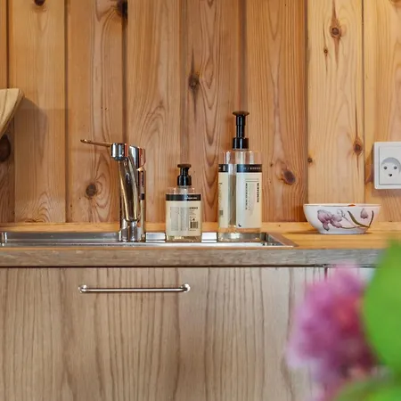 Charming 70s Retreat Near And Peaceful Vibe Ferienhaus *